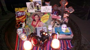 I dedicate this post in loving memory of my Great Uncle Victor, whose dry wit and prankster tendencies are still alive and well in my world. Tío, que en paz descances. Siempre te recuerdo.