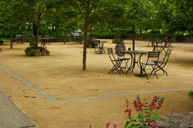 Pétanque, s'il vous plait! Photo courtesy of St. Supéry.